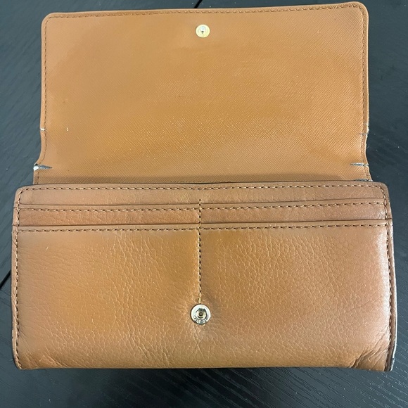 Michael Kors Tan Leather Wallet - Picture 5 of 9